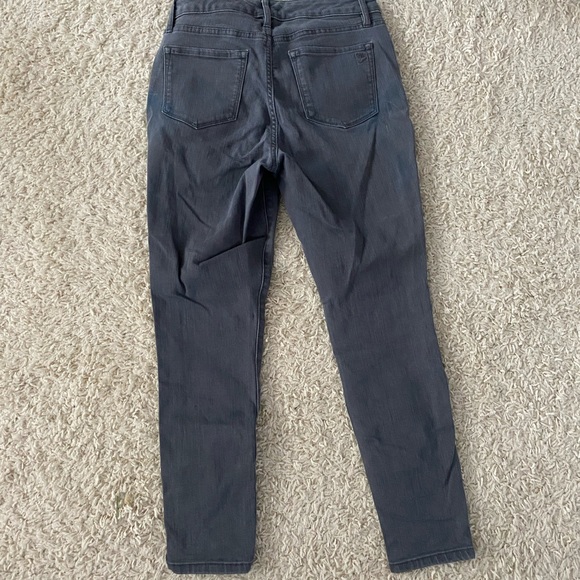 Grey Patchwork Decorative Skinny Jeans - Picture 3 of 5